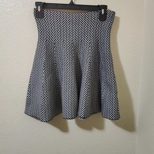 🐞Hesperus high waisted skirt size M/L🌹